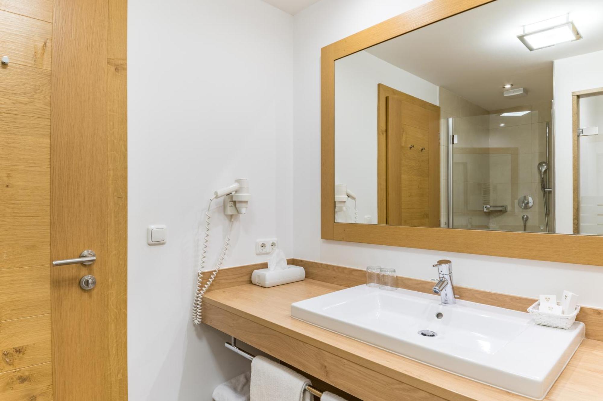 Hotel Post Bach (Tyrol) Quarto foto